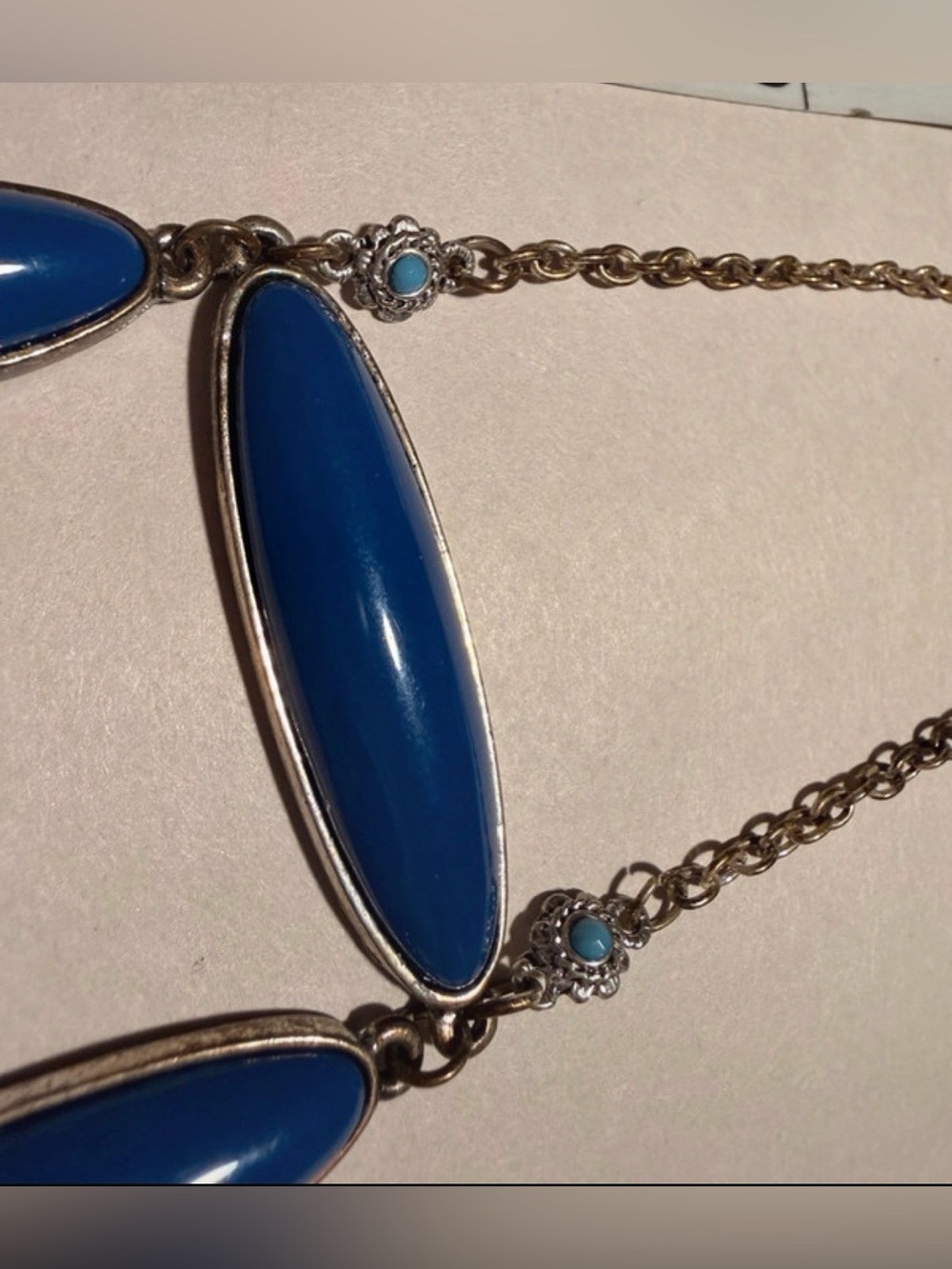 Two necklaces - Picture 12 of 16